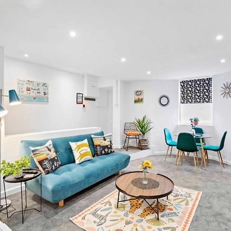 Queens Apartment - By My Getaways - Free Parking For One Car Hove Exterior foto
